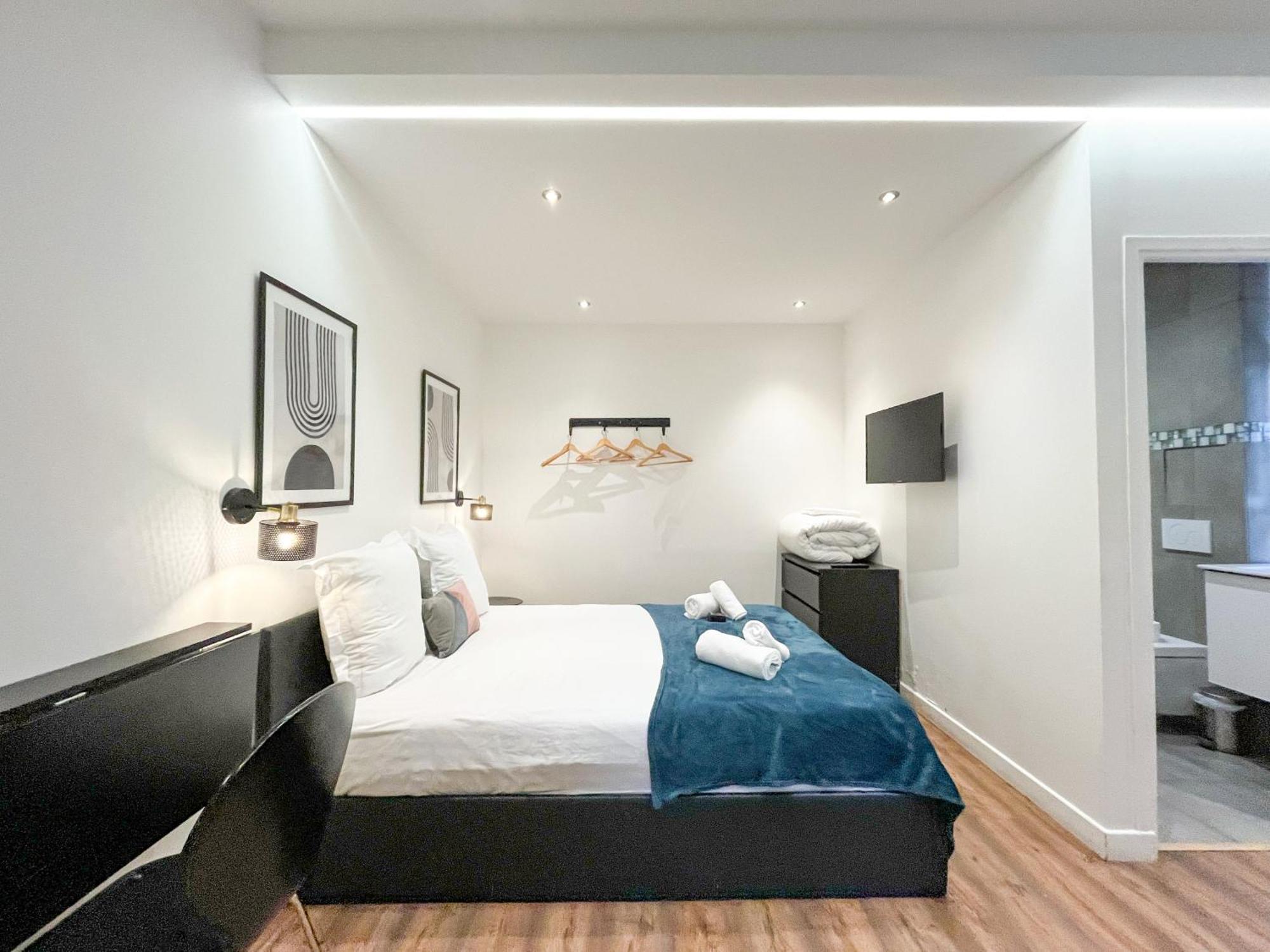 Urbanflat 202 - Beautiful In The Center Of